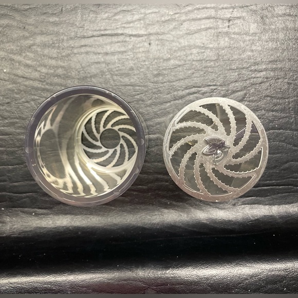 Herb Mill - Picture 4 of 8